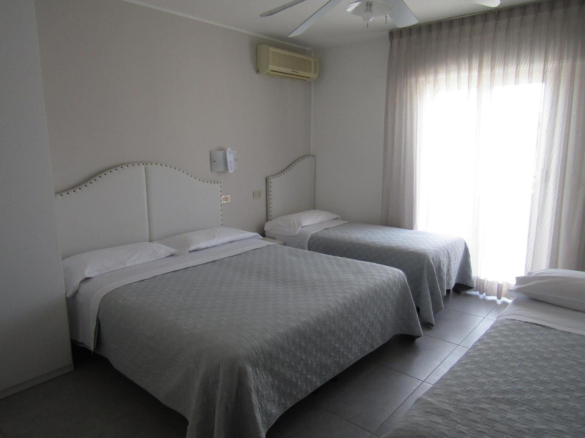 Hotel Atene Jesolo Extérieur photo